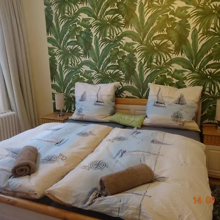 Schoene In Der Koenigswohnung Jun * Kiel